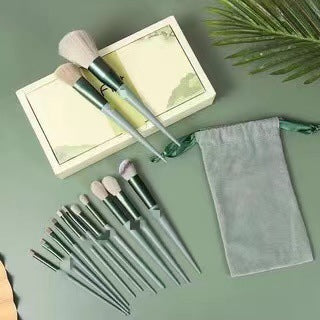 Set Of 13 Four Seasons Green Makeup Brushes Set Of 13 Four Seasons Green Makeup Brushes